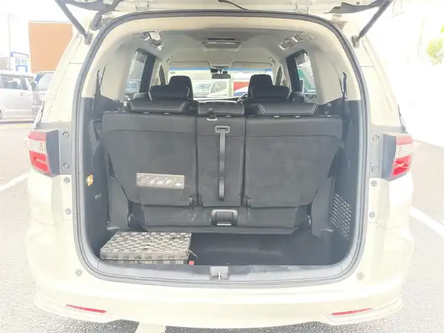 ホンダ オデッセイ アブソルート EX 千葉県 2014(平26)年 11.6万km ホワイトオーキッドパール (株)IDOMが運営する【じしゃロン八千代店】の自社ローン対象車両になります。こちらは現金またはオートローンご利用時の価格です。自社ローンご希望の方は別途その旨お申付け下さい。/純正ナビ/・AM/FM/CD/・Bluetooth接続/・フルセグTV/バックカメラ/ビルトインETC/ドライブレコーダー（SD欠）/クルーズコントロール/パドルシフト/フリップダウンモニター/両側パワースライドドア/ステアリングリモコン/D席パワーシート/BSM/LEDヘッドライト/純正アルミホイール/純正フロアマット/ドアバイザー/ウインカーミラー