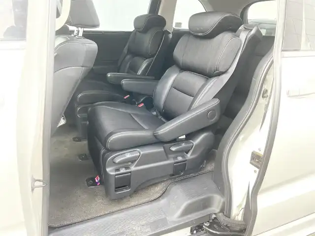 ホンダ オデッセイ アブソルート EX 千葉県 2014(平26)年 11.6万km ホワイトオーキッドパール (株)IDOMが運営する【じしゃロン八千代店】の自社ローン対象車両になります。こちらは現金またはオートローンご利用時の価格です。自社ローンご希望の方は別途その旨お申付け下さい。/純正ナビ/・AM/FM/CD/・Bluetooth接続/・フルセグTV/バックカメラ/ビルトインETC/ドライブレコーダー（SD欠）/クルーズコントロール/パドルシフト/フリップダウンモニター/両側パワースライドドア/ステアリングリモコン/D席パワーシート/BSM/LEDヘッドライト/純正アルミホイール/純正フロアマット/ドアバイザー/ウインカーミラー