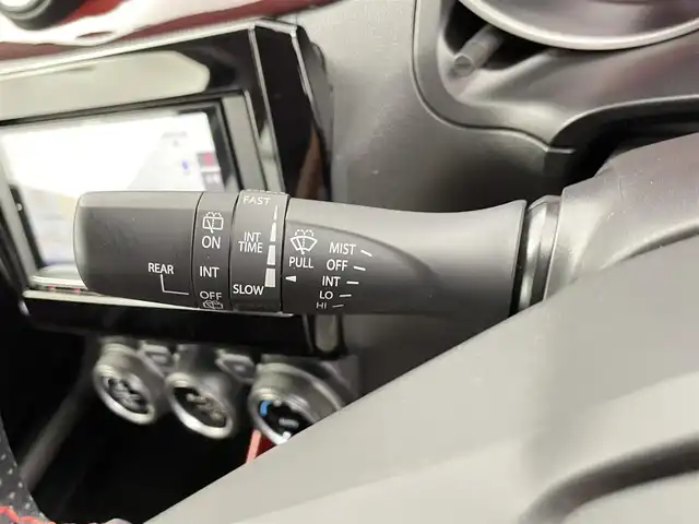 スズキ スイフト スポーツ 千葉県 2024(令6)年 1.3万km ミネラルグレーM 6MT/スズキセーフティサポート/・衝突軽減ブレーキ/・レーンキープアシスト/・ブラインドスポットモニター/・コーナーセンサー/社外7インチメモリナビ/CD DVD BT USB フルセグ/レーダークルーズコントロール/LEDオートライト/シートヒーター/革巻きステアリング/ウィンカーミラー/純正フロアマット/プッシュスタート/スマートキー/ビルトインETC