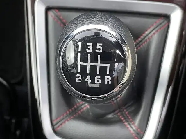 スズキ スイフト スポーツ 千葉県 2024(令6)年 1.3万km ミネラルグレーM 6MT/スズキセーフティサポート/・衝突軽減ブレーキ/・レーンキープアシスト/・ブラインドスポットモニター/・コーナーセンサー/社外7インチメモリナビ/CD DVD BT USB フルセグ/レーダークルーズコントロール/LEDオートライト/シートヒーター/革巻きステアリング/ウィンカーミラー/純正フロアマット/プッシュスタート/スマートキー/ビルトインETC