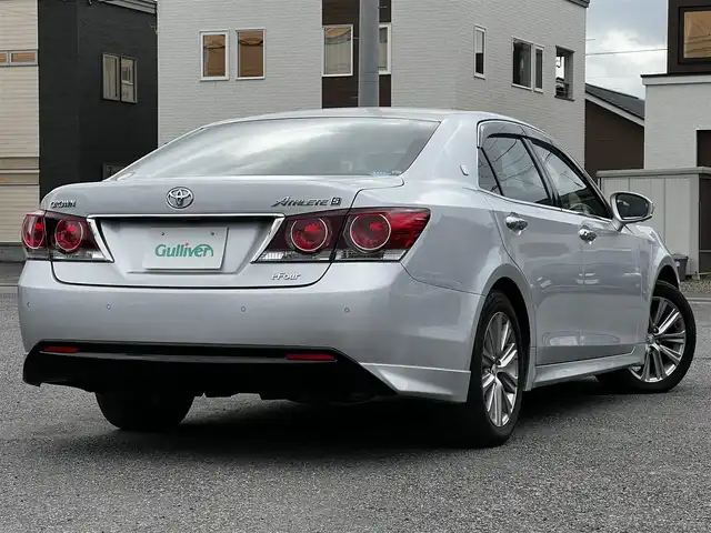 トヨタ クラウン アスリート S i－Four 道央・札幌 2016(平28)年 7万km シルバーM ４WD/純正SDナビ/AM/FM/BT/SD/CD/DVD/AUX/ワンセグ/トヨタセーフティセンス/衝突被害軽減ブレーキ/横滑り防止装置/レーダークルーズコントロール/レーンキープアシスト/クリアランスソナー/バックカメラ/全方位カメラ/パノラミックビューモニター/ビルトインETC/ドライブレコーダー/ECOMODE/SNOWMODE/SPORTMODE/前席パワーシート/革巻きステアリング/ステアリングリモコン/自動防眩ミラー/MTモード付AT/プッシュスタート/スマートキー/LEDヘッドライト/オートライト/オートマチックハイビーム/フォグランプ/電動格納ミラー/ヒーテッドドアミラー/ウィンカーミラー/純正フロアマット/ドアバイザー/スペアキー