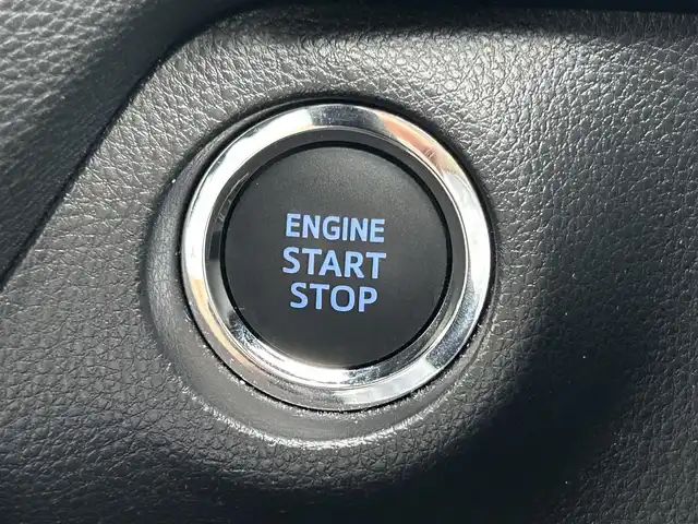 トヨタ ＲＡＶ４ X 愛媛県 2022(令4)年 1.6万km アティチュードブラックマイカ 登録時走行距離：15672km/メーカーOP純正ナビ/AM/FM/BT/フルセグTV/ETC2.0/バックカメラ/追従クルコン/レーンキープアシスト/衝突軽減システム/横滑り防止装置/盗難防止装置/モデリスタエアロ　フロント/サイド/LEDヘッドライト/オートライト/オートハイビーム/エンジンスタートボタン/リモコンキー/純正アルミホイール/アイドリング/AAC/コーナーセンサー