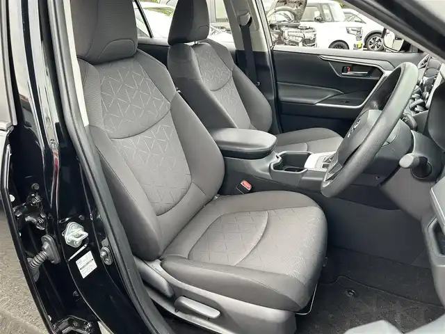 トヨタ ＲＡＶ４ X 愛媛県 2022(令4)年 1.6万km アティチュードブラックマイカ 登録時走行距離：15672km/メーカーOP純正ナビ/AM/FM/BT/フルセグTV/ETC2.0/バックカメラ/追従クルコン/レーンキープアシスト/衝突軽減システム/横滑り防止装置/盗難防止装置/モデリスタエアロ　フロント/サイド/LEDヘッドライト/オートライト/オートハイビーム/エンジンスタートボタン/リモコンキー/純正アルミホイール/アイドリング/AAC/コーナーセンサー
