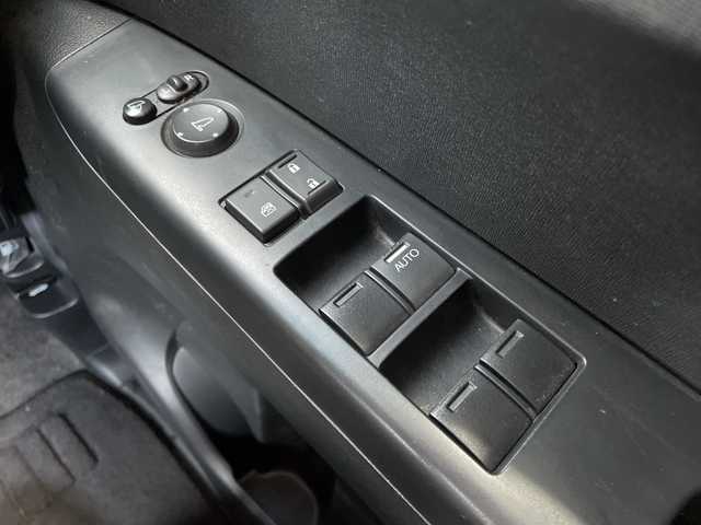 ホンダ Ｎ ＢＯＸ ＋ カスタム G 愛知県 2012(平24)年 7.7万km プレミアムホワイトパール 純正ナビ/(CD.DVD.TV.FM.AM.SD)/バックカメラ/両側スライドドア/横滑り防止装置/ETC/フォグランプ/オートライト/ウィンカーミラー/電動格納ミラー/禁煙車/プッシュスタート/スマートキー/フロアマット/ドアバイザー/スペアキー/取扱説明書/保証書