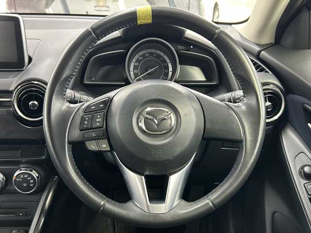 マツダ デミオ 13S 神奈川県 2015(平27)年 4.6万km スモーキーローズマイカ 純正7インチナビ/(Bluetooth/DVD/CD/AM/FM)/衝突被害軽減システム/横滑り防止装置/ETC/アイドリングストップ/LEDヘッドライト/オートライト/ウィンカーミラー/電動格納ミラー/純正15インチAW/プッシュスタート/スマートキー/フロアマット/スペアキー/取扱説明書/保証書