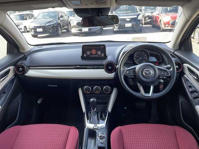 マツダ デミオ 13S ノーブルクリムゾン 千葉県 2017(平29)年 6.7万km セラミックM 純正SDナビ/フルセグTV/Bluetooth/CD/DVD/USB×２/バックカメラ/アラウンドビューモニター/ヘッドアップディスプレイ/レーダークルーズコントロール/衝突被害軽減ブレーキ/レーンキープアシスト/クリアランスソナー前後/LEDヘッドライト/前席シートヒーター/ETC/スマートキー/エンジンプッシュスタート/純正15インチアルミホイール/純正フロアマット