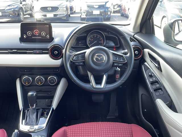 マツダ デミオ 13S ノーブルクリムゾン 千葉県 2017(平29)年 6.7万km セラミックM 純正SDナビ/フルセグTV/Bluetooth/CD/DVD/USB×２/バックカメラ/アラウンドビューモニター/ヘッドアップディスプレイ/レーダークルーズコントロール/衝突被害軽減ブレーキ/レーンキープアシスト/クリアランスソナー前後/LEDヘッドライト/前席シートヒーター/ETC/スマートキー/エンジンプッシュスタート/純正15インチアルミホイール/純正フロアマット