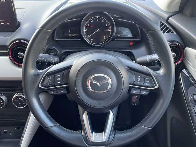 マツダ デミオ 13S ノーブルクリムゾン 千葉県 2017(平29)年 6.7万km セラミックM 純正SDナビ/フルセグTV/Bluetooth/CD/DVD/USB×２/バックカメラ/アラウンドビューモニター/ヘッドアップディスプレイ/レーダークルーズコントロール/衝突被害軽減ブレーキ/レーンキープアシスト/クリアランスソナー前後/LEDヘッドライト/前席シートヒーター/ETC/スマートキー/エンジンプッシュスタート/純正15インチアルミホイール/純正フロアマット