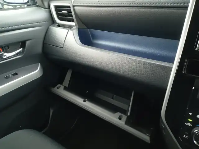 トヨタ ルーミー カスタムG－T 福井県 2017(平29)年 5.9万km パールホワイトⅢ 純正9インチSDナビ（NSZT-Y66T）/・（フルセグTV/CD/DVD/Bluetooth）/バックカメラ/両側パワースライドドア/スマートアシスト/横滑り防止装置/レーンキープアシスト/クルーズコントロール/後部コーナーセンサー/オートLEDライト/純正15インチAW/純正フロアマット