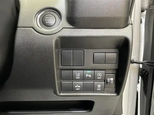 スズキ ソリオ HV MG 岩手県 2025(令7)年 1.6万km スターシルバーメタリック ４WD/スズキセーフティサポート/デュアルセンサーブレーキサポート２/車線逸脱抑制機能/アダプティブクルーズコントロール/車線維持支援機能/標識認識機能/先行車・青信号発信お知らせ/誤発進抑制機能/低速時ブレーキアシスト/パーキングセンサー/横滑り防止装置/アイドリングストップ/オートライト/ヘッドライトレベライザー/助手席アンダーボックス/社外ナビ/ワンセグTV/15インチスチールホイール/純正ホイールキャップ