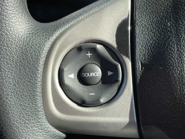 ホンダ Ｎ ＢＯＸ カスタム G Lパッケージ 富山県 2013(平25)年 7.6万km プレミアムホワイトパール (株)IDOMが運営する【じしゃロン富山店】の自社ローン対象車両になります。こちらは現金ご利用時の価格です。自社ローンご希望の方は別途その旨お申付け下さい。/メモリナビ/FM/AM/フルセグ/SD/Bluetooth/ETC/片側パワースライドドア/横滑り防止装置/HIDヘッドライト/オートライト/フォグランプ/ドアバイザー/スマートキー/プッシュスタート/スペアキー1本/取説