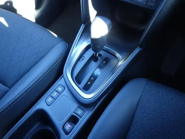 トヨタ ヤリスクロス ハイブリッド Z 千葉県 2025(令7)年 0.9万km ベージュ Toyota Safety Sense/・プリクラッシュセーフティ/・レーンディパーチャーアラート/・オートハイビーム/・レーダークルーズコントロール/・ブラインドスポットモニター/純正コネクティッドナビ/地デジTV/【Bluetooth接続】/パノラミックビューモニター/ドライブレコーダー/革巻きステアリング/ステアリングヒーター/ステアリングスイッチ/運転席パワーシート/ハーフレザーシート/前席シートヒーター/ETC（2.0）/LEDヘッドライト/クリアランスソナー/純正18インチアルミホイル/サイド/カーテンエアバッグ/スマートキー