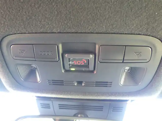 トヨタ ヤリスクロス ハイブリッド Z 千葉県 2025(令7)年 0.9万km ベージュ Toyota Safety Sense/・プリクラッシュセーフティ/・レーンディパーチャーアラート/・オートハイビーム/・レーダークルーズコントロール/・ブラインドスポットモニター/純正コネクティッドナビ/地デジTV/【Bluetooth接続】/パノラミックビューモニター/ドライブレコーダー/革巻きステアリング/ステアリングヒーター/ステアリングスイッチ/運転席パワーシート/ハーフレザーシート/前席シートヒーター/ETC（2.0）/LEDヘッドライト/クリアランスソナー/純正18インチアルミホイル/サイド/カーテンエアバッグ/スマートキー