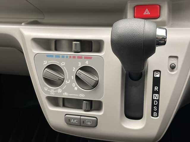 トヨタ ピクシスエポック X SAⅢ 愛知県 2018(平30)年 3.2万km スプラッシュブルーメタリック オーディオプレイヤー　/コーナーセンサー　/ＬＥＤヘッドライト　/レーンキープアシスト　/オートマチックハイビーム　/衝突被害軽減装置　/ＣＤ　/リモコンキー　/純正フロアマット　/横滑り防止装置　/アイドリングストップ