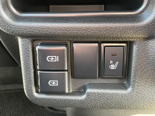 スズキ ワゴンＲ スマイル HYBRID S 島根県 2025(令7)年 0.1千km ベージュ 純正メモリナビ　/(AM/FM/フルセグTV/ＤＶＤ再生/Ｂｌｕｅｔｏｏｔｈ接続)　/全方位/バック/サイドカメラ　/片側パワースライドドア　/アダプティブクルーズコントロールシステム　/前後コーナーセンサー/レーンアシスト/デュアルカメラブレーキサポート　/ヘッドアップディスプレイ　/運転席シートヒーター　/オートハイビーム／ライト　/純正ＬＥＤヘッドライト　/純正１４インチアルミホイール/純正フロアマット