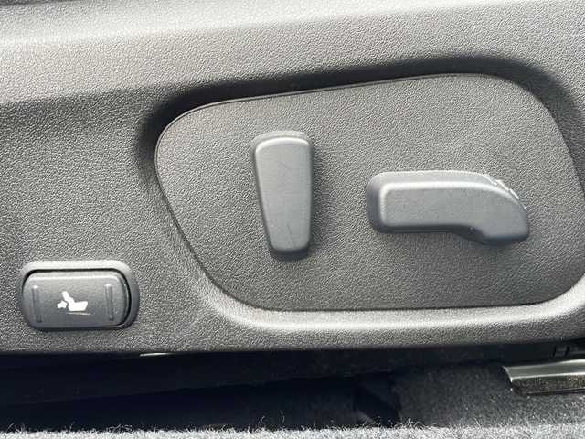 スバル ＷＲＸ Ｓ４ 2．0GT‐S アイサイト 山口県 2015(平27)年 7.2万km アイスシルバーメタリック STIエアロパッケージ/社外SDナビ【CN-RA07D】/・フルセグテレビ/・CD/DVD/Bluetooth/・AM/FM/SD/iPod/USB/・MEMORY MUSIC/バックカメラ/ETC/前後ドライブレコーダー一体型デジタルインナーミラー/プッシュスタート/スマートキー/電動パーキングブレーキ/シガーソケット/USB入力端子×2/アイサイト/・プリクラッシュブレーキ/・前側方プリクラッシュブレーキ/・緊急時プリクラッシュステアリング/・後退時ブレーキアシスト/・AT誤発進抑制制御/・AT誤後進抑制制御/・ツーリングアシスト/・全車速追従機能付クルーズコントロール/・定速クルーズコントロール/・車線逸脱抑制/・車線逸脱警報/・ふらつき警報/・先行車発進お知らせ機能/・青信号お知らせ機能/純正18インチAW