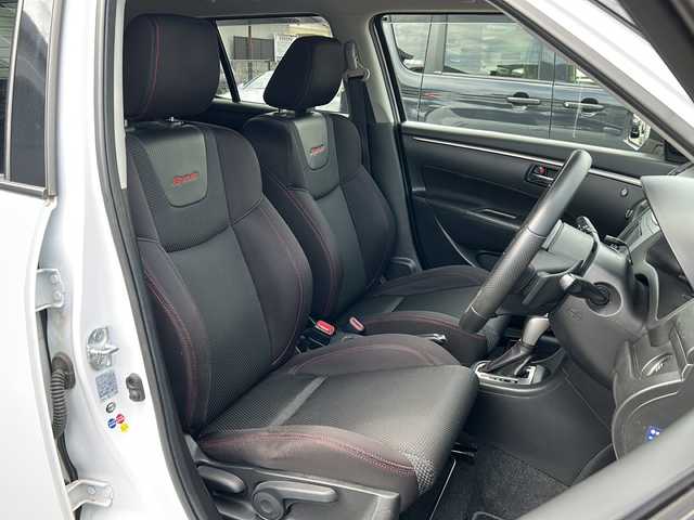 スズキ スイフト スポーツ 石川県 2015(平27)年 7万km スノーホワイトパール 社外SDナビ〔AVIC-MRZ099〕/（CD/DVD/BT/フルセグ/USB/iPod）/バックカメラ/クルーズコントロール/HIDオートライト/社外17インチAW/前後ドライブレコーダー（ZDR-015）/パドルシフト/ステアリングスイッチ/横滑り防止装置/スマートキー/ビルトインETC/革巻いステアリング