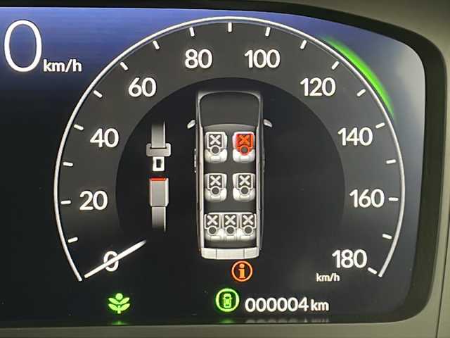ホンダ ステップワゴン スパーダ eHEV 鹿児島県 2025(令7)年 0.1万km未満 プラチナムホワイトパール 登録済未使用車/純正11.4インチSDナビ/(BT/CD/DVD/AppleCarPlay/AndroidAuto/フルセグTV)/ホンダセンシング/電動パワーバックドア/両側パワースライドドア/オットマンシート/ブラインドスポットモニター/レーダークルーズコントロール/パワーバックドア/ハーフレザーシート/前席シートヒーター/電動パーキングブレーキ/オートホールド/パドルシフト/前後コーナーセンサー/3列シート/ウォークスルー/オートマチックハイビーム/アイドリングストップ/保証書/取扱説明書