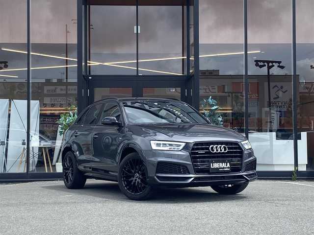 アウディ Ｑ３ Sラインコンペティション 福岡県 2018(平30)年 2.8万km デイトナグレーパールエフェクト ・１オーナー/・純正メモリーナビ／ＣＤ／ＤＶＤ/・バックカメラ/・ハーフレザーシート／シートヒーター/・社外ドライブレコーダー/・フルセグ/・ＥＴＣ/・純正１９ＡＷ/・プッシュスタート/・パーキングアシスト/・アイドリングストップ/・スマートキー/・スペアキー/・フルフラットシート/・オートライト/・LEDライト/・保証書/・取扱説明書