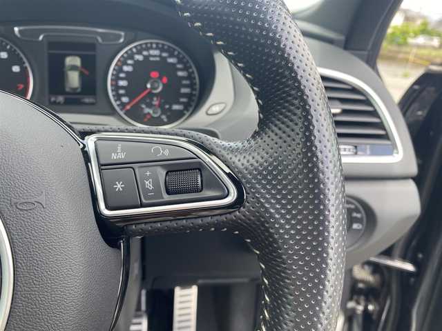 アウディ Ｑ３ Sラインコンペティション 福岡県 2018(平30)年 2.8万km デイトナグレーパールエフェクト ・１オーナー/・純正メモリーナビ／ＣＤ／ＤＶＤ/・バックカメラ/・ハーフレザーシート／シートヒーター/・社外ドライブレコーダー/・フルセグ/・ＥＴＣ/・純正１９ＡＷ/・プッシュスタート/・パーキングアシスト/・アイドリングストップ/・スマートキー/・スペアキー/・フルフラットシート/・オートライト/・LEDライト/・保証書/・取扱説明書
