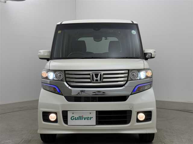 ホンダ Ｎ ＢＯＸ カスタム ターボ SSパッケージ 岡山県 2014(平26)年 4.4万km プレミアムホワイトパール 両側電動スライドドア/クルーズコントロール/パドルシフト/純正ドライブレコーダー（前後）/純正８インチナビ/フルセグTV/Bluetooth/パドルシフト/LEDヘッドライト/バックカメラ/アイドリングストップ