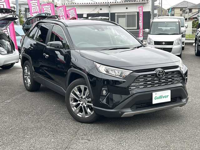 トヨタ ＲＡＶ４ G Zパッケージ 愛知県 2022(令4)年 1.7万km アティチュードブラックマイカ /禁煙車/ワンオーナー//純正9インチナビ・フルセグTV//USB/Miracast/BT//ビルトインETC//前後ドライブレコーダー（ZDR-035）//トヨタセーフティセンス//プリクラッシュセーフティ//レーントレーシングアシスト//ブラインドスポットモニター//前後クリアランスソナー//黒合皮レザーシート//D席パワーシートメモリ付き//前席シートヒーター//前席シートベンチレーション//ステアリングヒーター//パワーバックドア//LEDオートライト//電格ミラーウインカー//走行モード切替//ダウンヒルアシストコントロール//横滑り防止（TRC）//スペアキー//取扱説明書//新車保証書