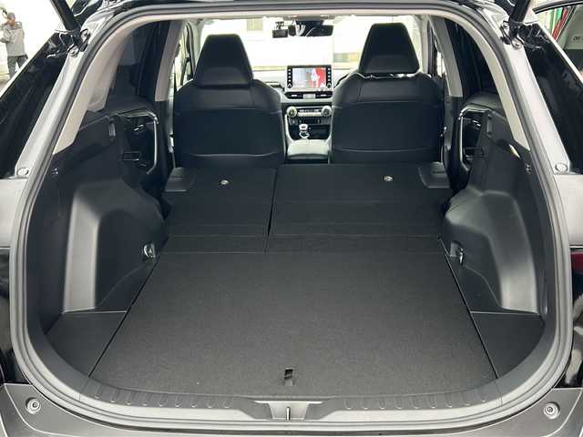 トヨタ ＲＡＶ４ G Zパッケージ 愛知県 2022(令4)年 1.7万km アティチュードブラックマイカ /禁煙車/ワンオーナー//純正9インチナビ・フルセグTV//USB/Miracast/BT//ビルトインETC//前後ドライブレコーダー（ZDR-035）//トヨタセーフティセンス//プリクラッシュセーフティ//レーントレーシングアシスト//ブラインドスポットモニター//前後クリアランスソナー//黒合皮レザーシート//D席パワーシートメモリ付き//前席シートヒーター//前席シートベンチレーション//ステアリングヒーター//パワーバックドア//LEDオートライト//電格ミラーウインカー//走行モード切替//ダウンヒルアシストコントロール//横滑り防止（TRC）//スペアキー//取扱説明書//新車保証書