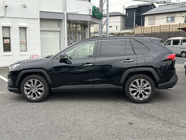 トヨタ ＲＡＶ４ G Zパッケージ 愛知県 2022(令4)年 1.7万km アティチュードブラックマイカ /禁煙車/ワンオーナー//純正9インチナビ・フルセグTV//USB/Miracast/BT//ビルトインETC//前後ドライブレコーダー（ZDR-035）//トヨタセーフティセンス//プリクラッシュセーフティ//レーントレーシングアシスト//ブラインドスポットモニター//前後クリアランスソナー//黒合皮レザーシート//D席パワーシートメモリ付き//前席シートヒーター//前席シートベンチレーション//ステアリングヒーター//パワーバックドア//LEDオートライト//電格ミラーウインカー//走行モード切替//ダウンヒルアシストコントロール//横滑り防止（TRC）//スペアキー//取扱説明書//新車保証書