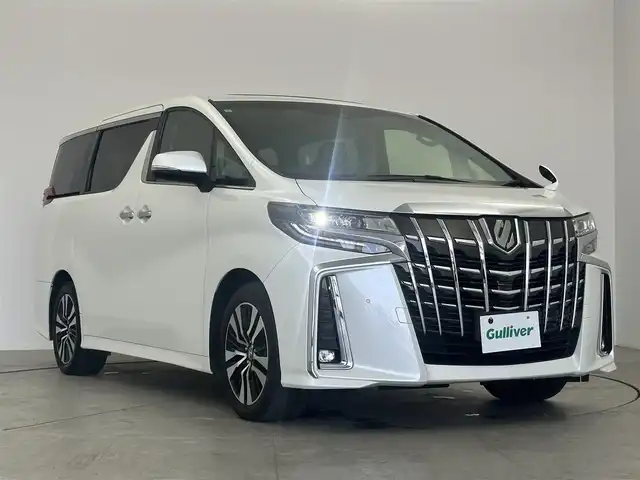 トヨタ アルファード S Cパッケージ 愛知県 2019(平31)年 5万km ホワイトパールクリスタルシャイン ツインムーンルーフ/11インチアルパインSDナビ/(フルセグTV/CD/DVD/Bluetooth)/トヨタセーフティセンス/・プリクラッシュセーフティ/・レーントレーシングアシスト/・パーキングサポートブレーキ/・オートマチックハイビーム/ツインリアモニター/レーダークルーズコントロール/バックカメラ/ウッドコンビハンドル/ETC/パワーバックドア/ステアリングヒーター/運転席助手席シートヒーター/エアシート/前席パワーシート/3眼LEDヘッドライト/純正フロアマット