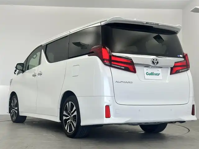 トヨタ アルファード S Cパッケージ 愛知県 2019(平31)年 5万km ホワイトパールクリスタルシャイン ツインムーンルーフ/11インチアルパインSDナビ/(フルセグTV/CD/DVD/Bluetooth)/トヨタセーフティセンス/・プリクラッシュセーフティ/・レーントレーシングアシスト/・パーキングサポートブレーキ/・オートマチックハイビーム/ツインリアモニター/レーダークルーズコントロール/バックカメラ/ウッドコンビハンドル/ETC/パワーバックドア/ステアリングヒーター/運転席助手席シートヒーター/エアシート/前席パワーシート/3眼LEDヘッドライト/純正フロアマット