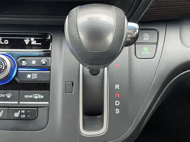 ホンダ フリード クロスター ホンダセンシング 滋賀県 2021(令3)年 3.4万km クリスタルブラックパール ホンダセンシング/純正9型SDナビ/・フルセグTV/・CD DVD /・Bluetooth/バックカメラ/ドライブレコーダー/ETC/シートヒーター/ハーフレザーシート/両側パワースライドドア/プッシュスタート/スマートキー/革巻きステアリング/ステアリングリモコン/電格ミラー/ウインカーミラー/ドアバイザー