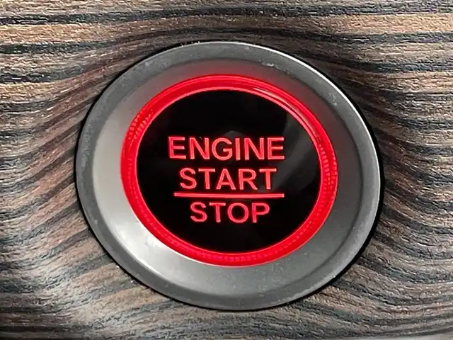 ホンダ フリード クロスター ホンダセンシング 滋賀県 2021(令3)年 3.4万km クリスタルブラックパール ホンダセンシング/純正9型SDナビ/・フルセグTV/・CD DVD /・Bluetooth/バックカメラ/ドライブレコーダー/ETC/シートヒーター/ハーフレザーシート/両側パワースライドドア/プッシュスタート/スマートキー/革巻きステアリング/ステアリングリモコン/電格ミラー/ウインカーミラー/ドアバイザー