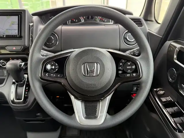 ホンダ Ｎ ＢＯＸ カスタム G L ホンダセンシング 道南・函館 2020(令2)年 4万km プラチナホワイトパール ・Honda SENSING//衝突軽減ブレーキ//車線逸脱防止支援システム//車線維持支援システム//アダプティブクルーズコントロール/・社外メモリナビ/・フルセグTV/・バックカメラ/・純正エンジンスターター/・ドライブレコーダー前後/・ETC/・片側パワースライドドア/・運転席シートヒーター/・純正LEDヘッドライト/・LEDフロントフォグランプ/・オートライト
