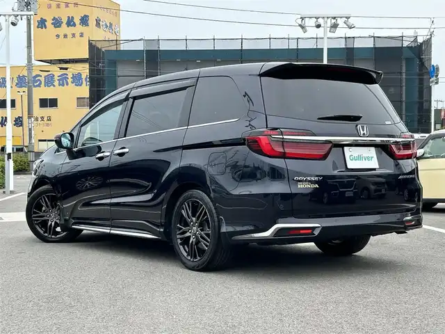 ホンダ オデッセイ アブソルート EX 愛媛県 2021(令3)年 7.6万km プレミアムヴィーナスブラックP 禁煙車/登録時走行距離75282km/純正ナビCD/DVD/フルセグTV/Bluetooth/HDMI/全方位カメラ/ビルトインETC2.0/前後ドライブレコーダー/衝突軽減ブレーキ/レーンキープサポート/BSM/追従クルーズコントロール/オートライト/オートハイビーム/LEDヘッドライト/LEDフォグランプ/スマートキー/両側パワースライドドア/電動バックドア/リヤオートエアコン/ハーフレザーシート/前席パワーシート/前席シートヒーター/純正フロアマット/純正アルミホイール