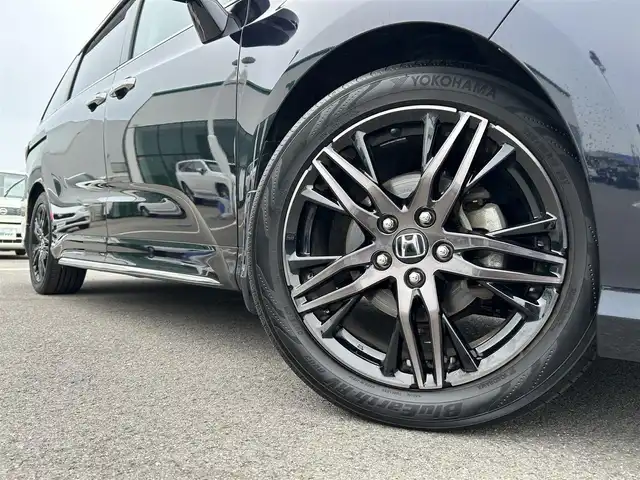 ホンダ オデッセイ アブソルート EX 愛媛県 2021(令3)年 7.6万km プレミアムヴィーナスブラックP 禁煙車/登録時走行距離75282km/純正ナビCD/DVD/フルセグTV/Bluetooth/HDMI/全方位カメラ/ビルトインETC2.0/前後ドライブレコーダー/衝突軽減ブレーキ/レーンキープサポート/BSM/追従クルーズコントロール/オートライト/オートハイビーム/LEDヘッドライト/LEDフォグランプ/スマートキー/両側パワースライドドア/電動バックドア/リヤオートエアコン/ハーフレザーシート/前席パワーシート/前席シートヒーター/純正フロアマット/純正アルミホイール
