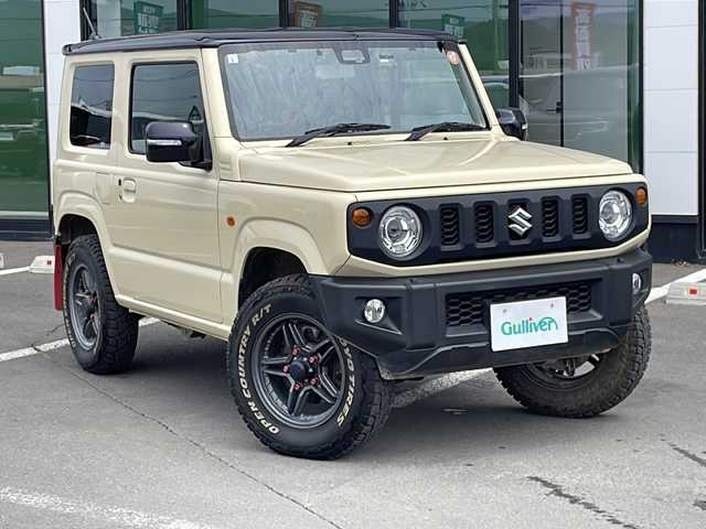 スズキ ジムニー XC 道東・釧路十勝 2021(令3)年 1.8万km シフォンアイボリーメタリックブラック2トーンルーフ ・４WD/・アルパイン9インチナビ/（CD・DVD・AM・FM・BT・フルセグ）/・バックカメラ/・ナビ連動前後ドライブレコーダー/・クルーズコントロール/・ステアリングスイッチ/・スマートキー/・プッシュスタート/・オートライト/・オートハイビーム/・横滑り防止装置/・純正ETC/・シートヒーター/・LEDヘッドライト/・純正ゴムマット/・ヘッドライトウォッシャー/・純正マットガード/・電動格納ミラー
