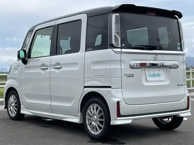 マツダ フレアワゴン 佐賀県 2018(平30)年 6.9万km パール ８インチメモリナビ/・フルセグTV/CD/DVD/SD/USB/Bluetooth/ビルトインETC/両側パワースライドドア/パドルシフト/ハーフレザーシート/ISOFIX対応/後席用サイドサンシェード/革巻きステアリング/ステアリングリモコン/社外14インチアルミホイール/純正LEDヘッドライト/純正LEDフォグライト/取扱説明書/スペアキー１本/車線逸脱警報システム/衝突被害軽減ブレーキ/パーキングセンサー(後方のみ)