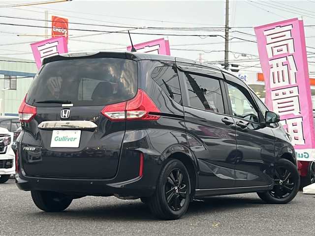 ホンダ フリード G ブラックスタイル 愛知県 2023(令5)年 3.3万km トワイライトミストブラックパール /禁煙/ワンオーナー/ディーラー整備記録簿R5.6.7//純正ナビ/フルセグTV/BT/USB/CD/DVD//TVキャンセラー/バックカメラ/ETC//純正前後ドライブレコーダー(DRH-204VD)//両側パワースライドドア//アイドリングストップ//LEDヘッドランプ/オートライト/オートハイビーム//ACC/LKAS/CMBS/RSA//電動格納ウィンカーミラー//純正15インチAW//シートリフト//ECON//ステアリングスイッチ//純正フロアマット//純正ドアバイザー//保証書//取扱説明書//スペアスマートキー有