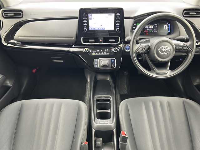 トヨタ アクア X 宮城県 2021(令3)年 6.7万km プラチナホワイトパールマイカ Toyota Safety Sense/・プリクラッシュセーフティ/・レーントレーシングアシスト/・レーダークルーズコントロール/・オートマチックハイビーム/ブラインドスポットモニター/全周囲カメラ/純正7型DAナビ/・BT.ミラーキャスト/ビルトインETC/プッシュスタート/スマートキー/LEDヘッドライト/ステアリングスイッチ/社外フロアマット/純正ホイルキャップ/AC100V充電