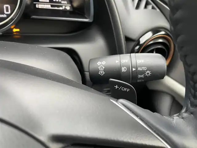 マツダ ＣＸ－３ XD スーパー エッジー 熊本県 2022(令4)年 4.2万km ゴールドⅡ 衝突軽減ブレーキ/プッシュスタート/純正ナビ/（CD・DVD・フルセグTV・BTオーディオ・USB）/全方位カメラ/ETC/前後ドライブレコーダー/純正18インチAW（ブラックメタリック塗装）/レーダークルーズ/パドルシフト/ハーフレザーシート/右前席パワーシート/前席シートヒーター/ステアリングヒーター/ドライバー・アテンション・アラート/LEDヘッドライト/オートライト/LEDフォグライト/前後コーナーセンサー/横滑り防止装置/ウィンカーミラー/純正フロアマット/純正ドアバイザー/新車保証書/取扱説明書/スマートスペアキー×1本/カラー番号：48S