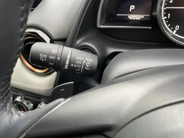 マツダ ＣＸ－３ XD スーパー エッジー 熊本県 2022(令4)年 4.2万km ゴールドⅡ 衝突軽減ブレーキ/プッシュスタート/純正ナビ/（CD・DVD・フルセグTV・BTオーディオ・USB）/全方位カメラ/ETC/前後ドライブレコーダー/純正18インチAW（ブラックメタリック塗装）/レーダークルーズ/パドルシフト/ハーフレザーシート/右前席パワーシート/前席シートヒーター/ステアリングヒーター/ドライバー・アテンション・アラート/LEDヘッドライト/オートライト/LEDフォグライト/前後コーナーセンサー/横滑り防止装置/ウィンカーミラー/純正フロアマット/純正ドアバイザー/新車保証書/取扱説明書/スマートスペアキー×1本/カラー番号：48S