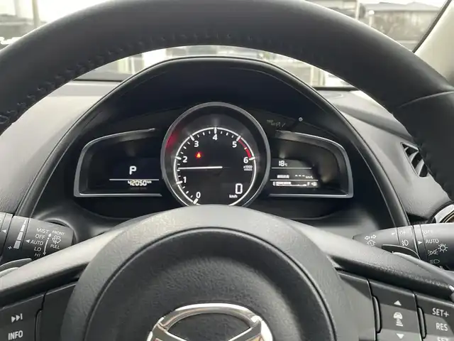 マツダ ＣＸ－３ XD スーパー エッジー 熊本県 2022(令4)年 4.2万km ゴールドⅡ 衝突軽減ブレーキ/プッシュスタート/純正ナビ/（CD・DVD・フルセグTV・BTオーディオ・USB）/全方位カメラ/ETC/前後ドライブレコーダー/純正18インチAW（ブラックメタリック塗装）/レーダークルーズ/パドルシフト/ハーフレザーシート/右前席パワーシート/前席シートヒーター/ステアリングヒーター/ドライバー・アテンション・アラート/LEDヘッドライト/オートライト/LEDフォグライト/前後コーナーセンサー/横滑り防止装置/ウィンカーミラー/純正フロアマット/純正ドアバイザー/新車保証書/取扱説明書/スマートスペアキー×1本/カラー番号：48S
