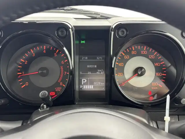 スズキ ジムニー シエラ JC 福井県 2023(令5)年 0.6万km シフォンアイボリーM カロッツェリア製ディスプレイオーディオFH8500DVS/シートヒーター  /クルコン　/純正AW /純正フォグ　/純正フロアマット　/スズキセーフティーサポート　/ビルトインETC2.0 /スマートキー　/前方ドライブレコーダー
