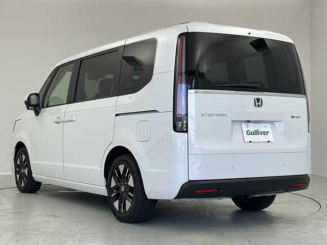 ホンダ ステップワゴン eHEV エアー EX 茨城県 2025(令7)年 0.1千km プラチナホワイトパール ホンダセンシング/純正11インチナビ/パワーバックドア/両側パワースライドドア/バックカメラ/パドルシフト/レーダークルーズコントロール/前席シートヒーター/USB/純正アルミホイール/LEDライト/フォグランプ/オートライト/オートハイビーム/スマートキー