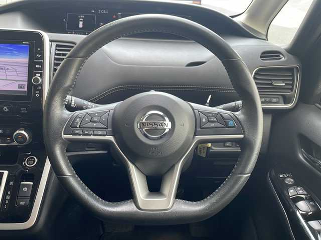 日産 セレナ G 岐阜県 2016(平28)年 4.8万km カーマインレッド 禁煙車/純正9型ナビ/AM/FM/CD/DVD/BR/AUX/BT/フルセグTV/アラウンドビューモニター /エマージェンシーブレーキ /両側パワースライドドア/プロパイロット /社外デジタルインナーミラー /社外ドライブレコーダー/オートライト/LEDヘッドライト/フォグランプ/インテリジェントキー /プッシュスタート/電子パーキングブレーキ/ブレーキホールド/純正フロアマット/純正ドアバイザー/純正アルミホイール