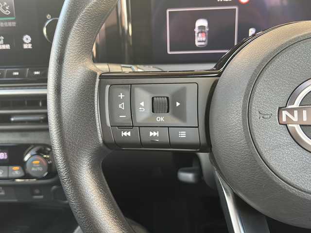 日産 ノート X 静岡県 2021(令3)年 3.9万km ガーネットレッド 純正ナビ/・AM/FM/・Bluetooth/・HDMI/・フルセグTV/・USB/・スマートフォン連携/主要装備/・アラウンドビューモニター/・ドライブレコーダー/・ビルトインＥＴＣ2.0/・ＬＥＤヘッドライト/・オートハイビーム/・エマージェンシーブレーキ/・レーンキープアシスト/・コーナーセンサー/・ワイヤレス充電/・デジタルインナーミラー/・サイドカーテンエアバッグ