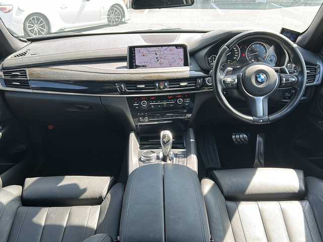 ＢＭＷ Ｘ６ xDrive35i Mスポーツ 福島県 2016(平28)年 4.4万km アルピンホワイトⅢ /禁煙車//純正ナビ・フルセグTV//バックカメラ//ETC/前後ドラレコ//サンルーフ/黒革シート//LEDオートライト//純正２０インチアルミ//ACC/電子パーキング//インテリジェントセーフティ//HDC/PDC/LCW/LDW//パーキングアシスタント//オートスタトストップ//前席パワーシート//前席シートヒーター//ステアリングスイッチ//プッシュスタート//電動格納ミラーウインカー//フロアマット//新車保証書/取扱説明書//スペアキー