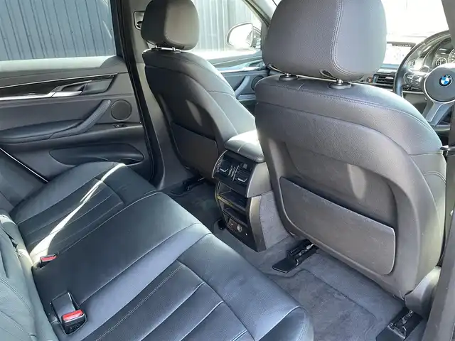 ＢＭＷ Ｘ６ xDrive35i Mスポーツ 福島県 2016(平28)年 4.4万km アルピンホワイトⅢ サンルーフ/アクティブクルーズコントロール/ブラインドスポットモニター/レーンキープアシスト/インテリジェントセーフティ/コンフォートアクセス/パワーリアゲート/フットオープナー/ダコタ・レザーシート/パワーシート(前席)/メモリ付パワーシート(D席)/シートヒーター(全席)/純正ナビ(BT/USB/CD/DVD/AUX)/フルセグTV/バックカメラ/純正20AW/ドライブレコーダー(前後)/アダプティブLEDヘッドライト/ETC/取扱説明書/保証書/スペアキー