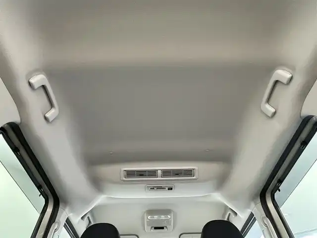 日産 ルークス HWS X プロパイロットED 群馬県 2021(令3)年 2.6万km フローズンバニラパール 純正９型ナビ　全周囲カメラ　アダプティブクルーズコントロール　レーンキープアシスト　衝突被害軽減ブレーキ　オートマチックハイビーム　前後ドライブレコーダー　純正アルミホイール　ＥＴＣ　ＬＥＤ　禁煙車