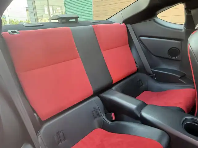 トヨタ ８６ GT リミテッド 香川県 2014(平26)年 8.6万km サテンホワイトパール 純正SDナビ/フルセグ/CD/DVD/Bluetooth/バックカメラ/モデリスタエアロ/weds18インチアルミ/キセノンヘッドライト/ドライブレコーダー/ハーフレザーシート/シートヒーター/スマートキー/純正マット/ETC
